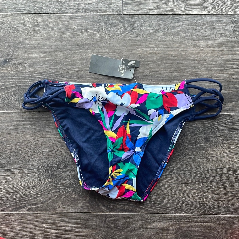 NWT new bikini bottoms, Abercrombie Fitch A&F Medium M swim suit bathing